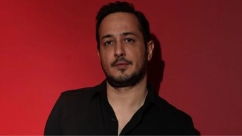 Düğünümüz Var Dizisinin Yıldız Kadrosuna Sarp Apak Dahil Oldu!