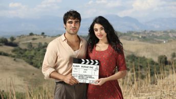 Susuz Yaz Sete Çıktı! Mert Ramazan Demir ve Lizge Cömert'li Dizinden İlk Kareler
