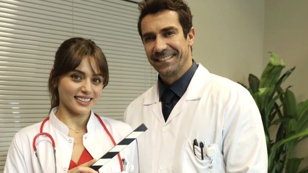Doktor Başka Hayatta Dizi Setinden İlk Kez Kareler Paylaşıldı! Heyecan Dorukta!