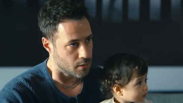 Seni Tanıyorum'daki Nazlı'nın Sırrı Ne? Netflix'in Yeni Yapımında Taşlar Nasıl Yerinden Oynuyor?