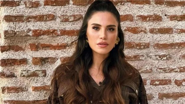 Şükran Ovalı'nın Yeni Projesi Yeraltı Dizisi Oldu!